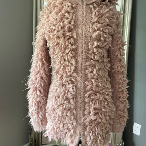 Giorgio Armani Pink Ski Jacket with Cozy Hood - Picture 7 of 8